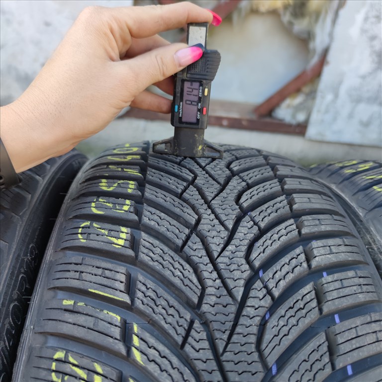 225/40 R18 Ceat téli gumi 99500ft a 4db/22/ 2. kép