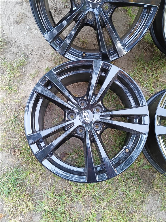  5x114.3 lyukosztású 17" újszerű Hyundai / Kia alufelni  6. kép