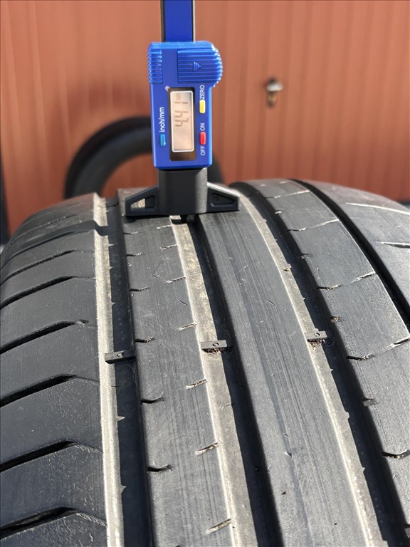  255/5519" használt Pirelli nyári gumi gumi 8. kép