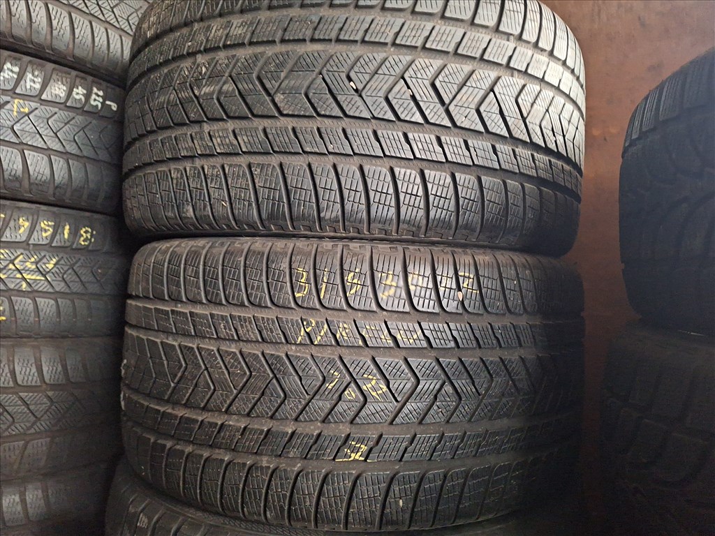  315/30/22"  Pirelli téli gumi  2. kép