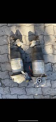 Volkswagen Touareg bal jobb hátsó légrugó gólyaláb 7l6512021ag 7l6512022ag