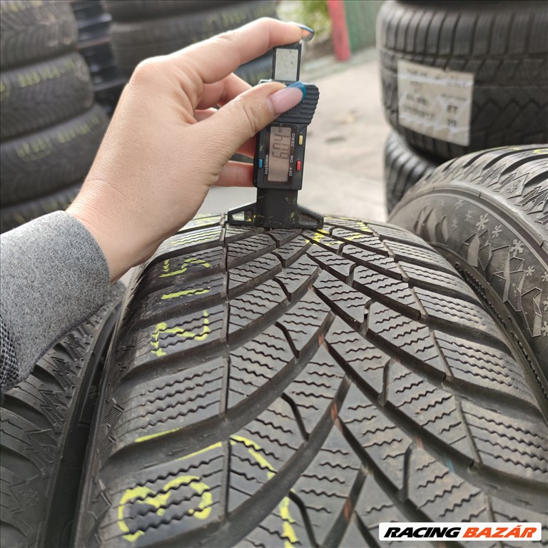 215/60 R16 Semperit téli gumi 90000ft a 4db/143/ 3. kép