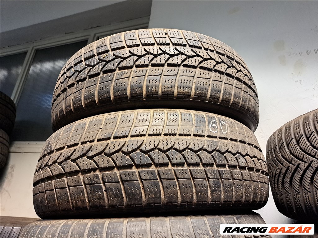 2db 205/60 R16 Taurus téli gumi eladó!!! ára! 5000Ft/db Állapota: 5mm minta 1. kép