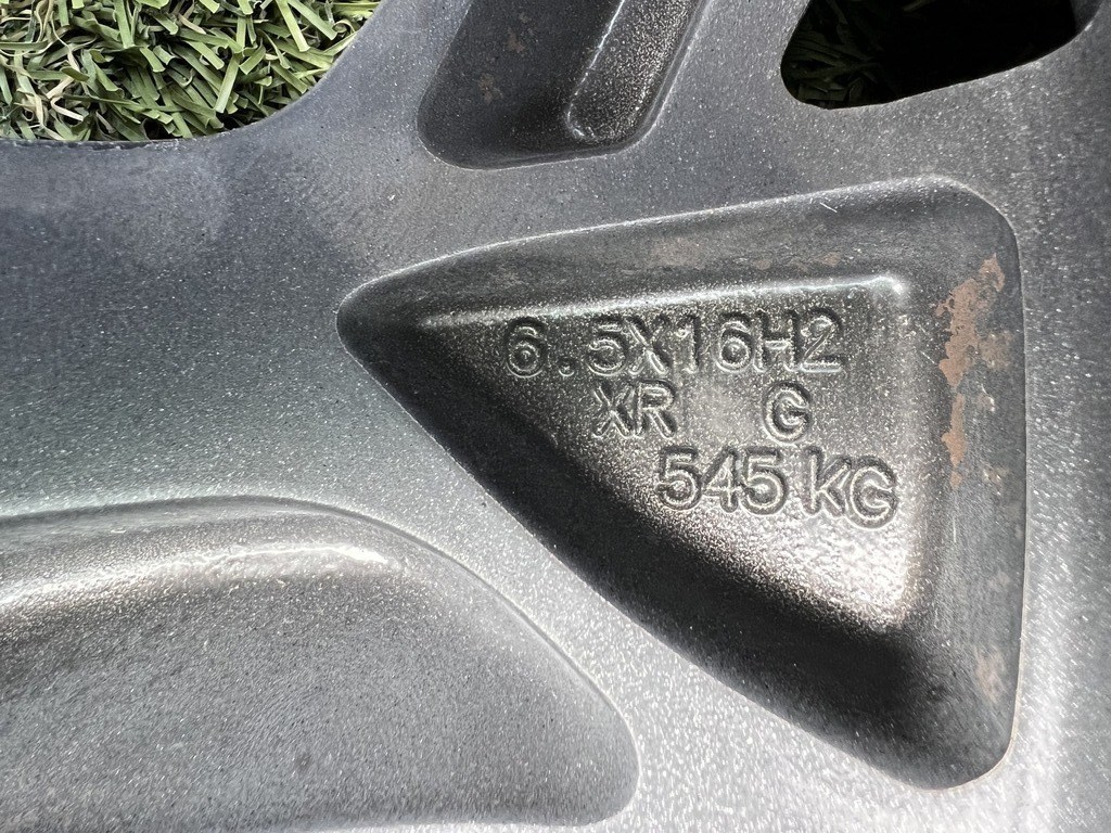 4x108 16" Peugeot Citroen alufelni 6,5Jx16h2 ET25 7. kép