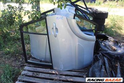 Toyota RAV4 II. bal hátsó ajtó (1578.)