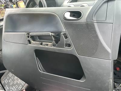 Ford Fusion 2,4tdci ajtókárpit 