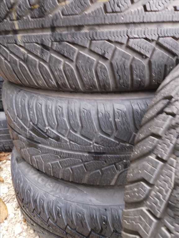  5x120 lyukosztású 17" használt OZ alufelni, rajta 225/50 használt Bridgestone téli gumi gumi  4. kép