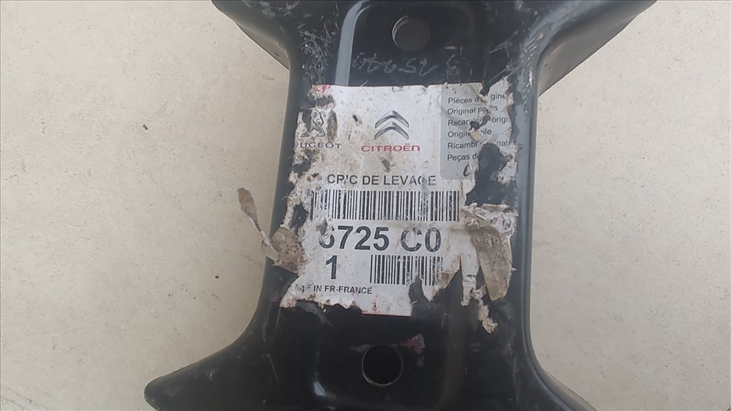 Peugeot Expert II Expert Jumpy Scudo 2007-2016 gyári emelő 6725c0 3. kép