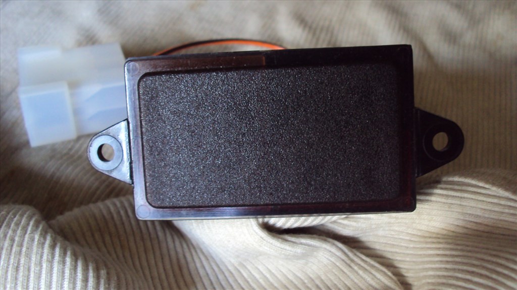 Lada 2104-2105 műszerfal ellenőrző kontroll lámpa 21053803010 3. kép