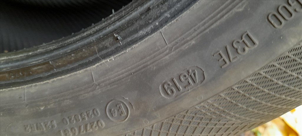  225/55R17 használt Continental téli gumi 2019es gyártású 3. kép