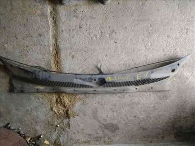 Nissan Terrano Levélrács