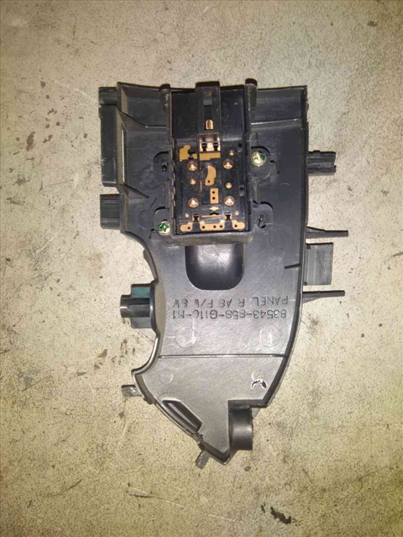 Honda Civic EP1 Ablakemelõ Kapcsoló 2. kép