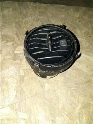 Seat Cordoba 02-08 Középső Szellőző