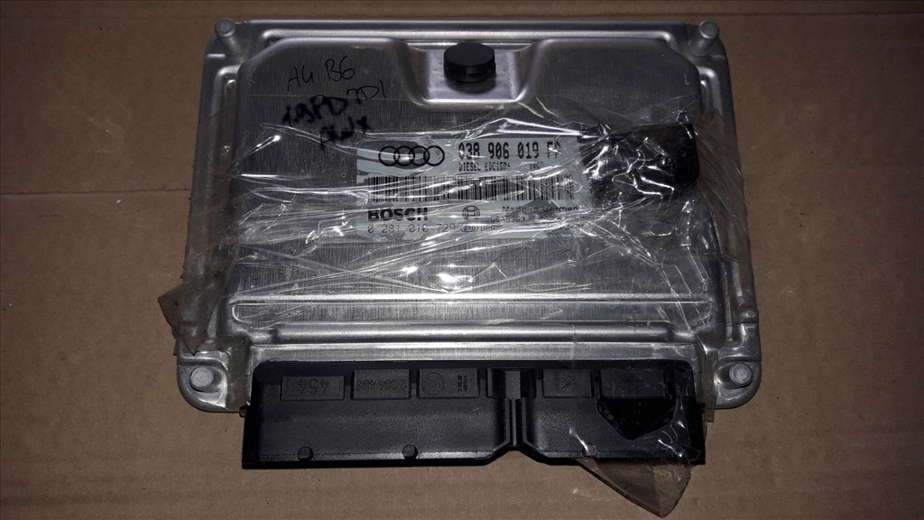 Audi A4 B6 Motorvezérlõ / ECU 038 906 019 FP 1. kép