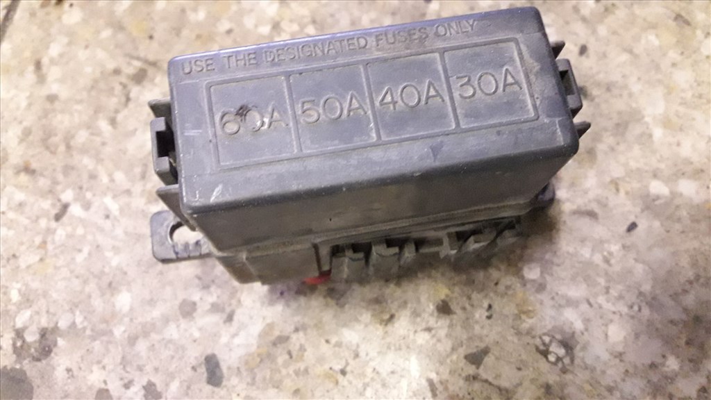 Suzuki Vitara Biztosítéktábla / Relé Tábla 1. kép