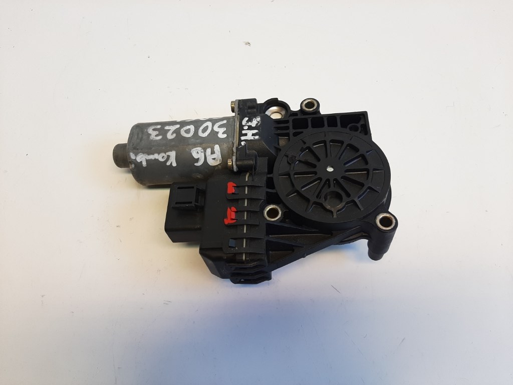 Audi A6 (C5 4B) jobb hátsó ablakemelõ motor 4B0959802B 2. kép