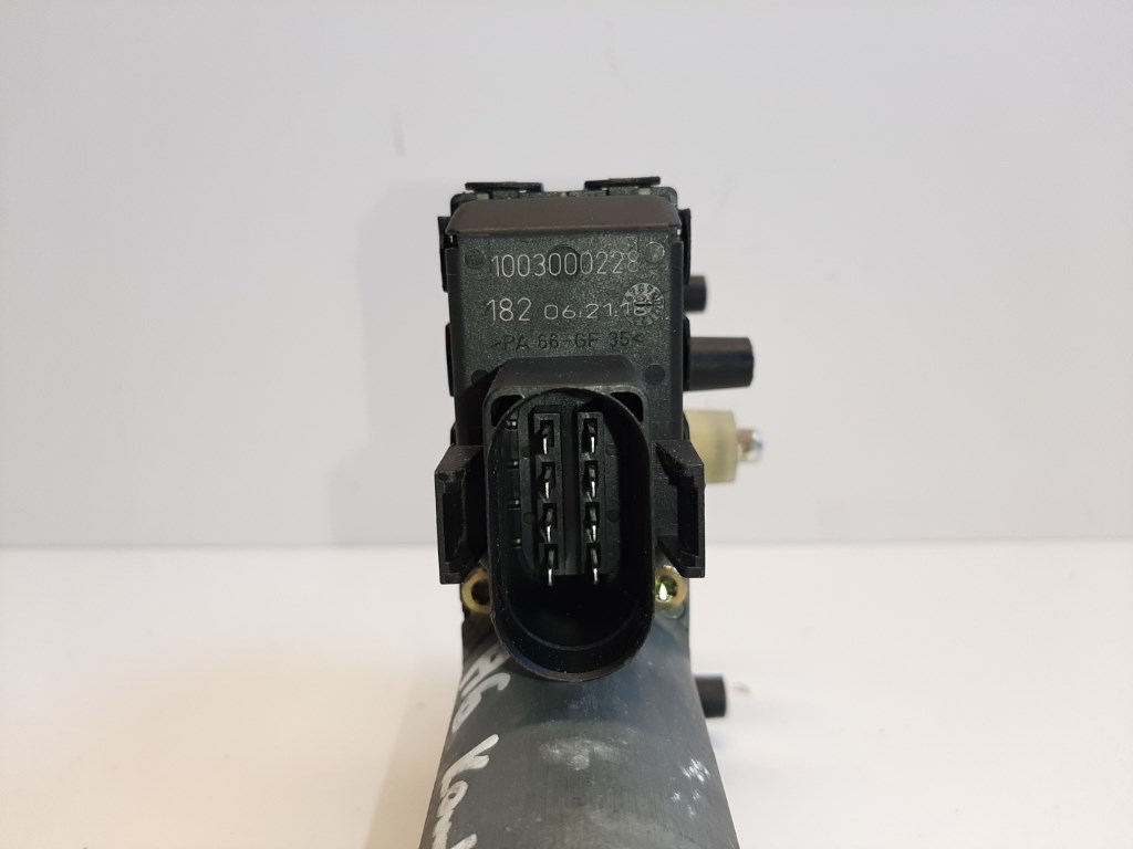 Audi A6 (C5 4B) jobb hátsó ablakemelõ motor 4B0959802B 3. kép