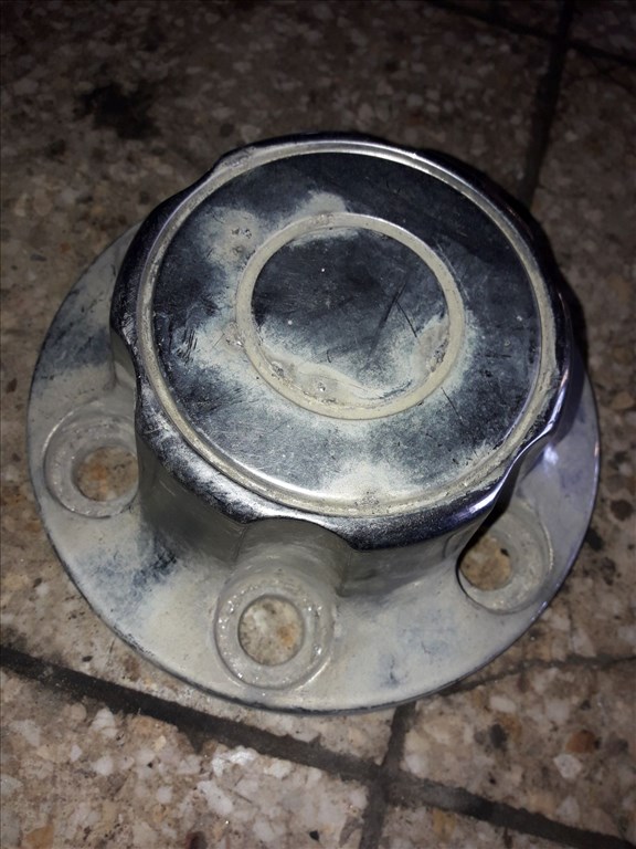 Isuzu Trooper Felni Kupak 897038 9770 1. kép