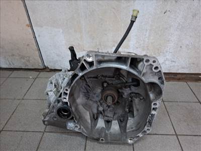 Dacia Logan  váltó 304014767R