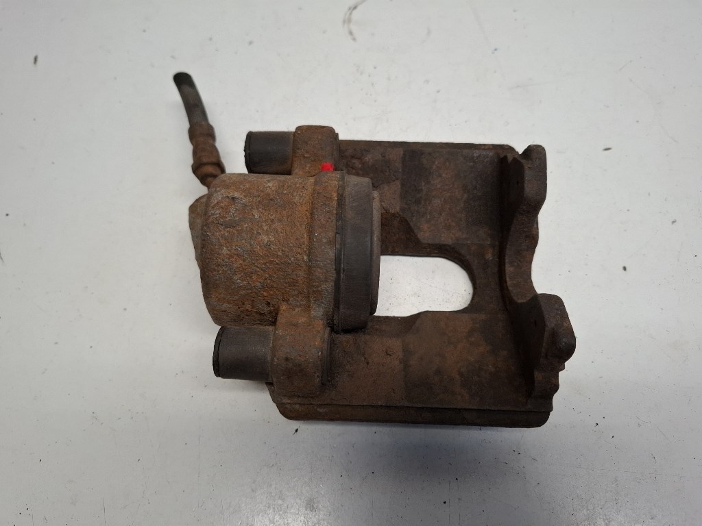 Ford Fusion jobb elsõ féknyereg 2. kép