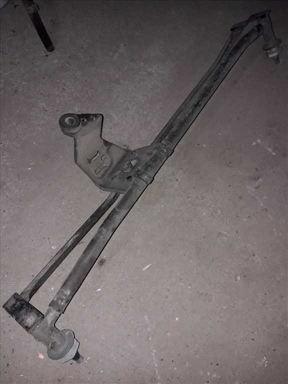 Iveco Daily Elsõ Ablaktörlõ Mechanika 1. kép