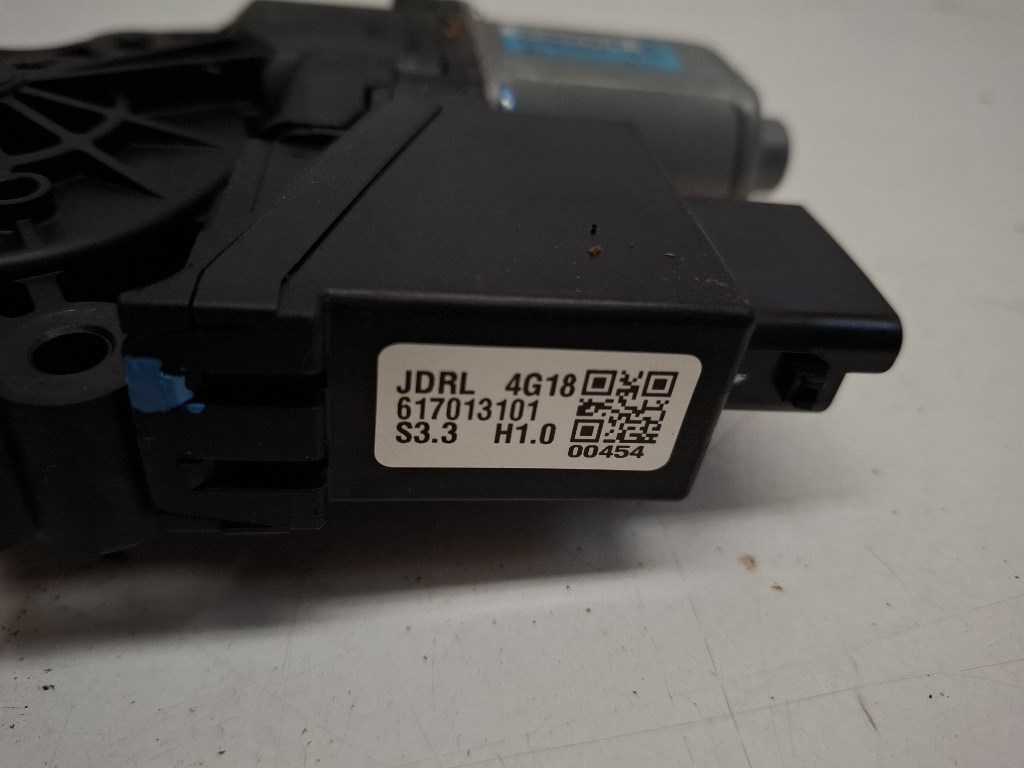 Kia Ceed (JD) bal hátsó ablakemelõ motor 83450A2010 4. kép