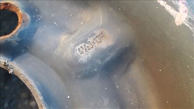 Skoda Felicia <p>Felni méret: 13"</p><p>Felni szélesség: 4.5</p><p>Furatszám: 4</p><p>Osztókör: 100.0</p><p>ET szám: ET38</p><p>Agy Átmérő: 57.1</p><p>Állapot: Normál</p><p>Érdeklődéskor hivatkozzon erre: KIN-40060</p><p>Bármire van szüksége hívjon bizalommal!<br>Kizárólag munkaidőben hétfőtől - péntekig 8-12 13-16 óráig!<br>Alkatrészek széles választékban!<br>Hivatalos Regisztrált Autobontó Kecel!<br>Vásároljon Megbízható Helyről Beszerelési Garanciával Profiktól!</p> 20000