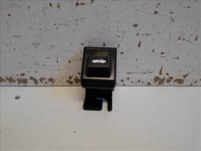 Mazda CX-3  motorháztető nyitó kar