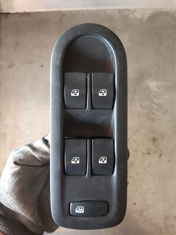 Renault Scenic Bal Elsõ Ablakemelõ Kapcsoló 1. kép