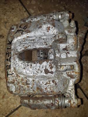 Renault Trafic Jobb Első Féknyereg