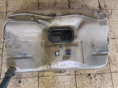 Suzuki Swift II 96-03 Üzemanyag Tank