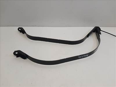 Nissan Note (E12) üzemanyagtank tartó pánt