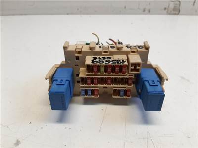 Nissan Qashqai (J10) biztosítéktábla utastér