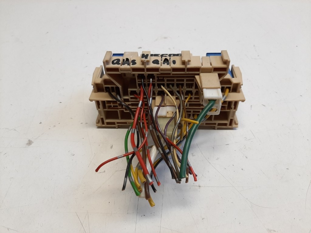 Nissan Qashqai (J10) biztosítéktábla utastér 2. kép