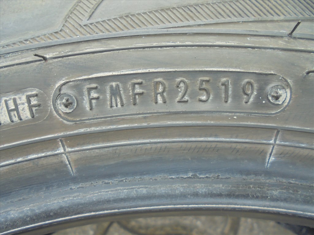 Akció !!! Újszerű 205/55 R 17" Falken téli gumi eladó 6. kép