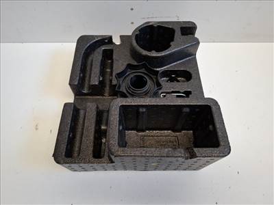 Seat Arona  szerszámtartó 6F0012109G