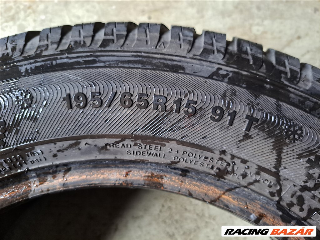 2db 195/65 R15 Kumho Téli gumi eladó!! ára! 4000Ft/db Állapota: 5mm minta 4. kép