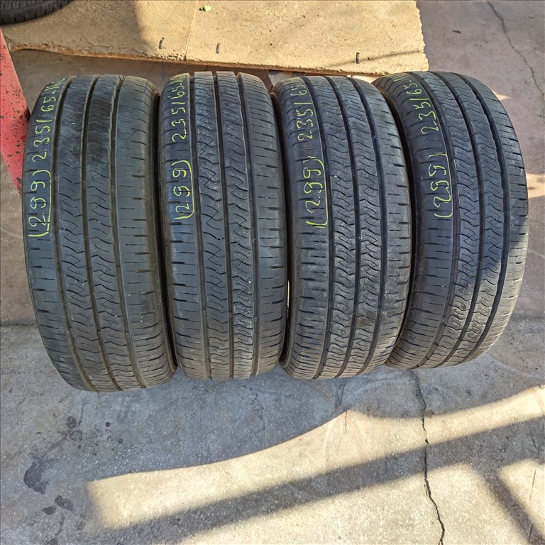 235/65 R16C Kumho nyári gumi 92000ft a 4db/299/ 5. kép