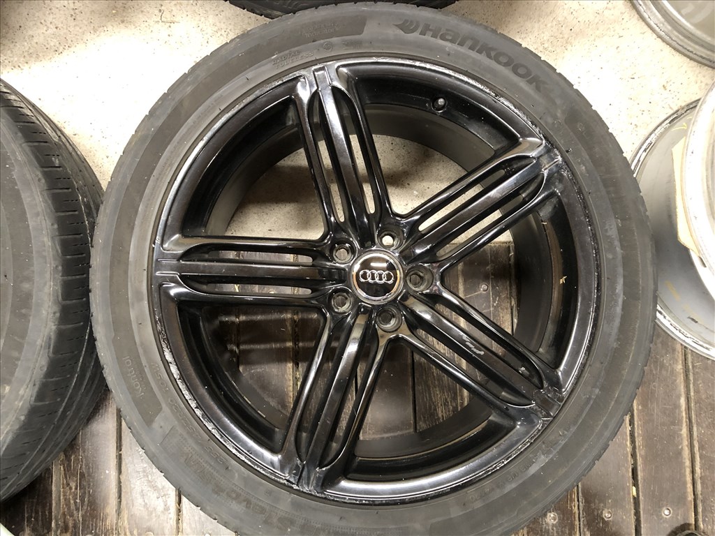 20 colos Audi Q5, A5, A6, A7, A8 alufelni fekete 20 col 9. kép