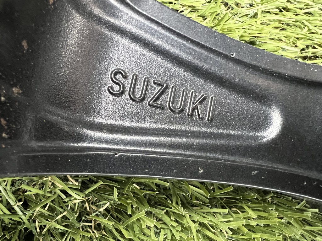 5x114.3 16" Suzuki gyári alufelni 6Jx16h2 ET50 7. kép