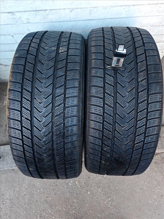  245/4019" újszerű Gripmax téli gumi gumi 2. kép