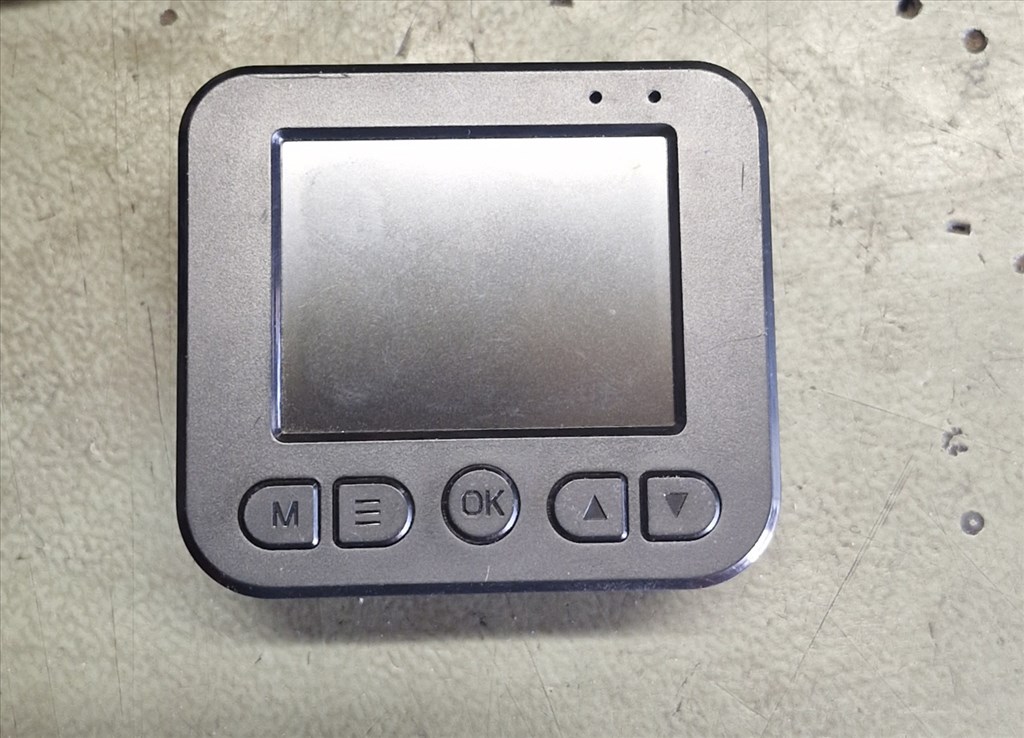 NAVITEL R200 NV 1080p autóskamera charging kit-el  2. kép