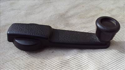 Lada zsiguli gyári műanyag ablaktekerő kar 21011-6104068