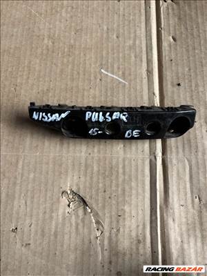 Nissan Pulsar (C13) Bal első lökhárító tartó