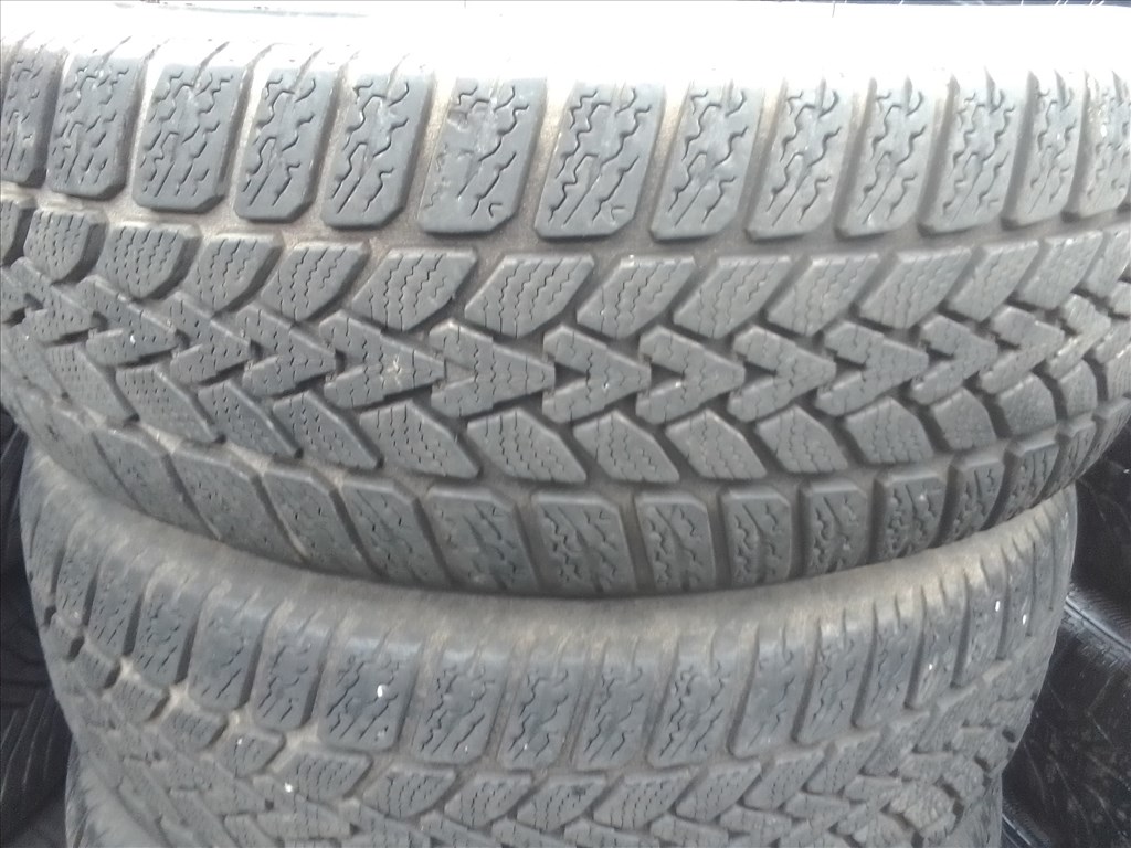  185/60R14 Dunlop használt téli gumi 4 db 32.000,-ft 1. kép