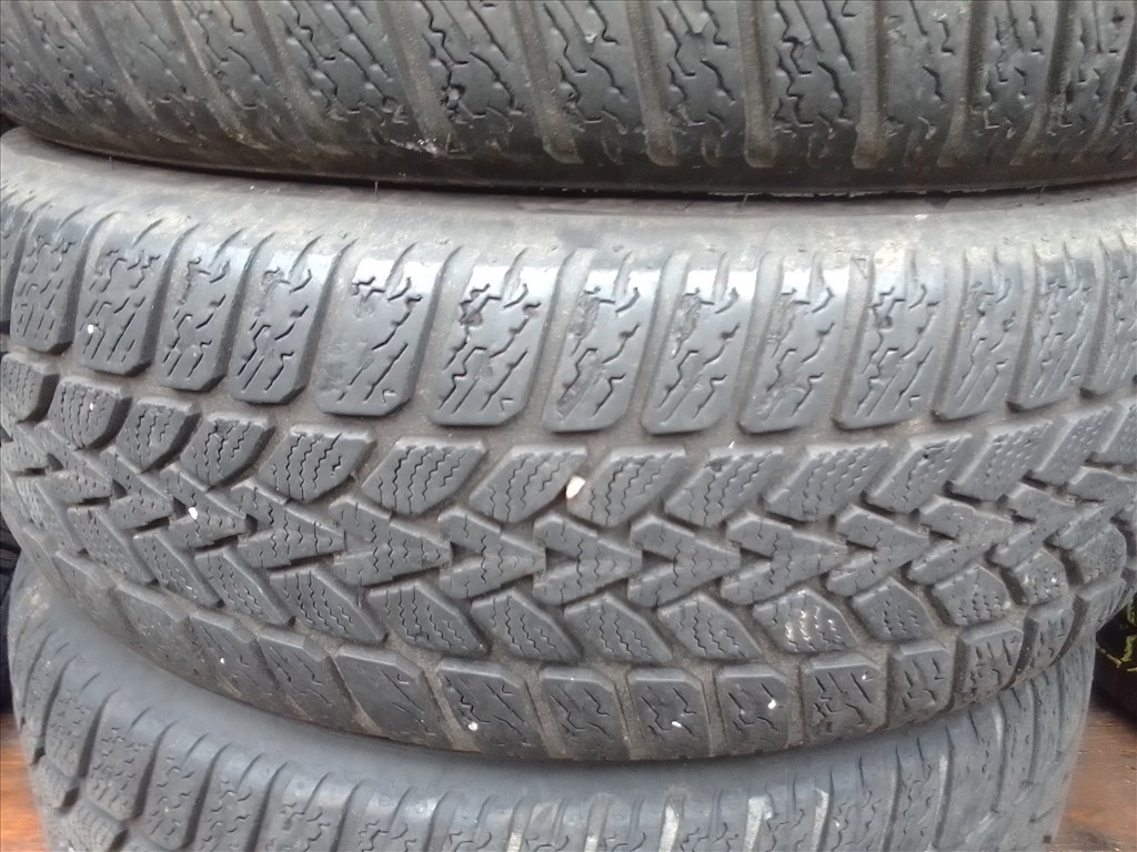  185/60R14 Dunlop használt téli gumi 4 db 32.000,-ft 3. kép