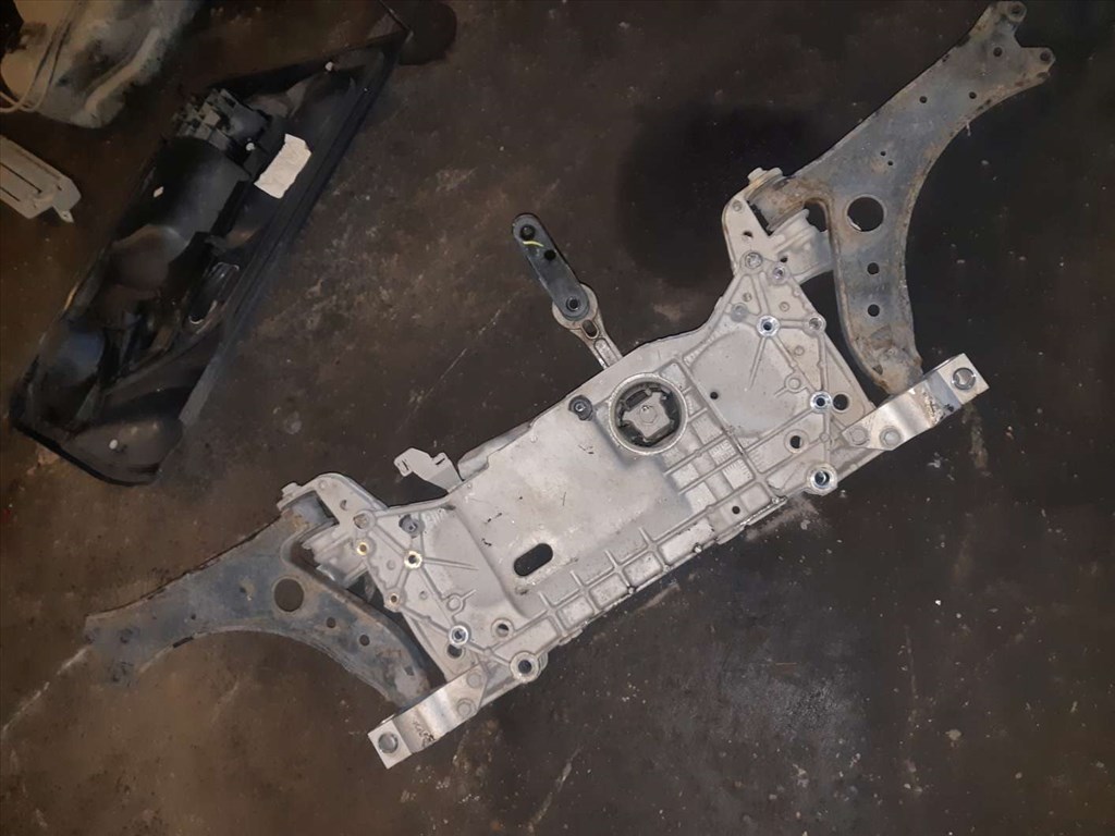 Skoda Octavia II Elsõ Bölcsõ 1K0 199 369 G 2. kép