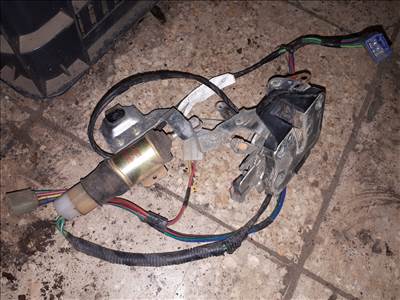 Suzuki Vitara Jobb Első Ajtó Zárszerkezet  Központizár Motor