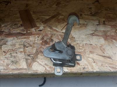 Fiat Grande Punto Motorháztető Zárszerkezet