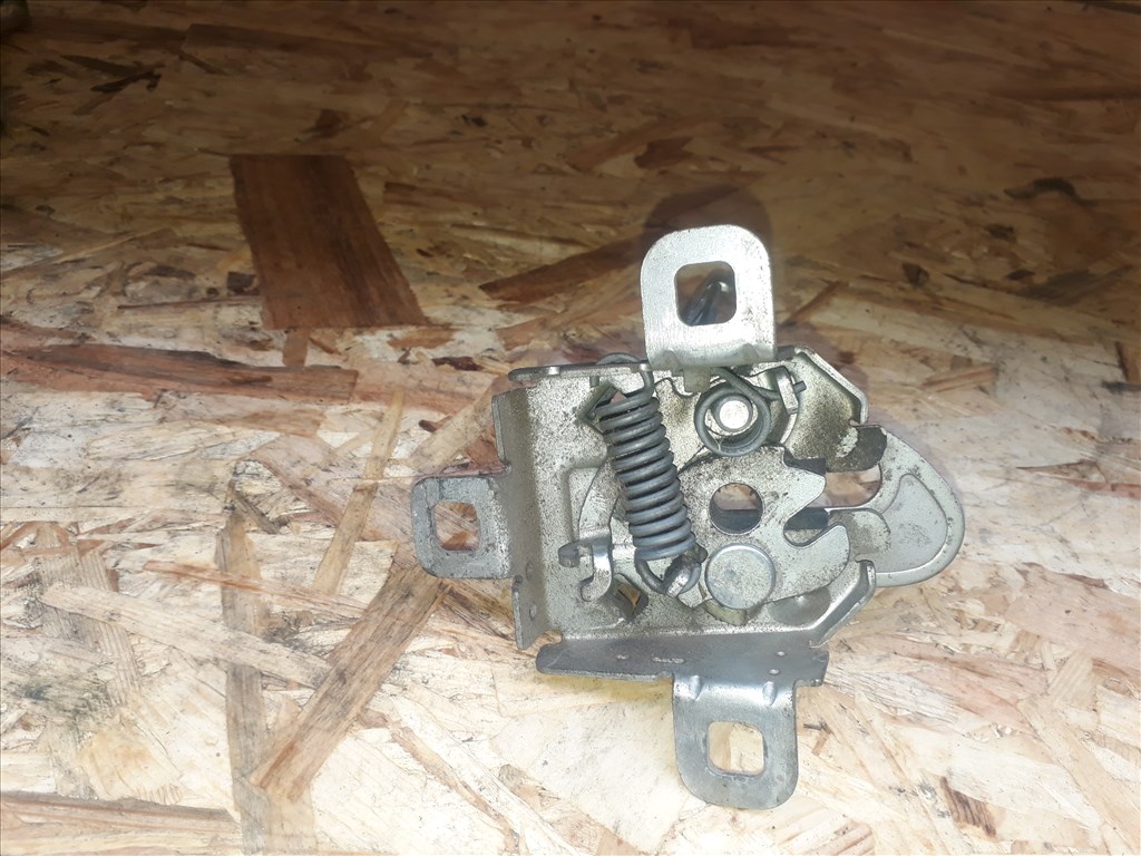 Fiat Grande Punto Motorháztetõ Zárszerkezet 2. kép